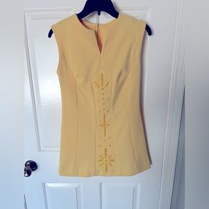 Cover Girl size 36/ looks like small.